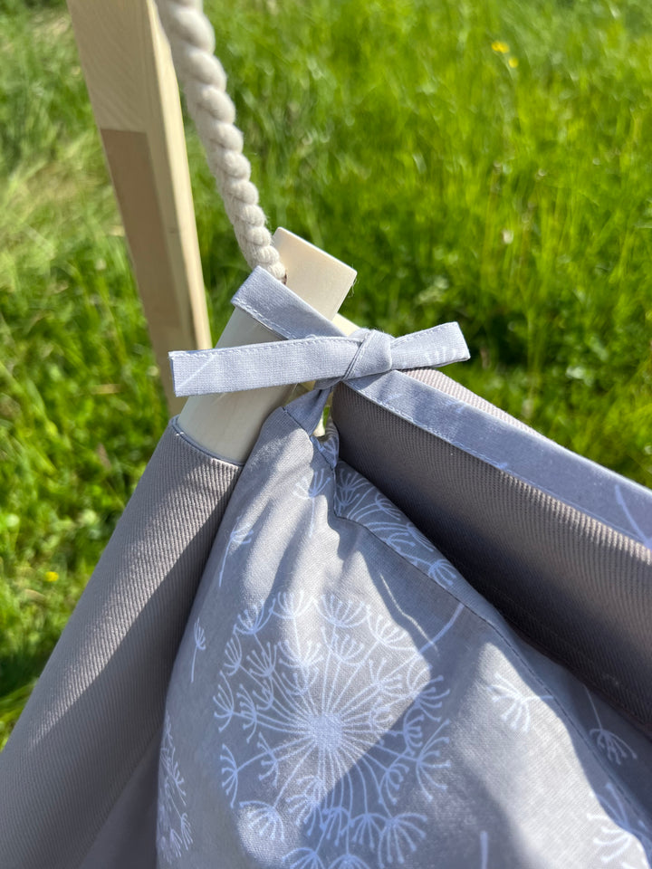 Adjustable swings with mattress